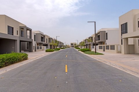 Dubai Hills Estate、Dubai、UAE にあるヴィラ販売中 4ベッドルーム、497.42 m2、No748334 - 写真 7