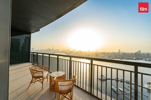 Appartamento a Dubai, EAU 4 camere da letto, 323 mq. № 727061