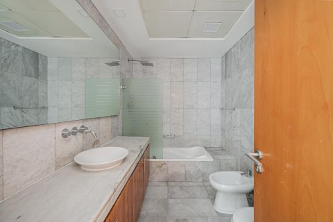Apartament në Jumeirah Lake Towers, Dubai, Emiratet e Bashkuara Arabe 2 dhoma gjumi, 188.27 m2. № 749643 - Foto 9