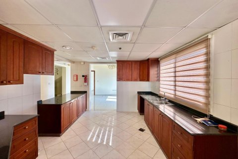 Müüa korter asukohaga Al Hamra Village, Ras Al Khaimah, AÜE: 4 magamistoaga, 659.6 m² Nr 512446 - pilt 9