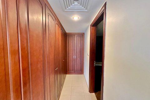 Müüa korter asukohaga Al Hamra Village, Ras Al Khaimah, AÜE: 4 magamistoaga, 659.6 m² Nr 512446 - pilt 22