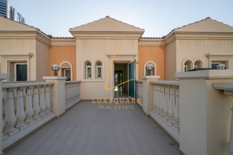 Vila u Dubai, UAE 1 spavaća soba, 180 m2 Br. 766380 - fotografija 18