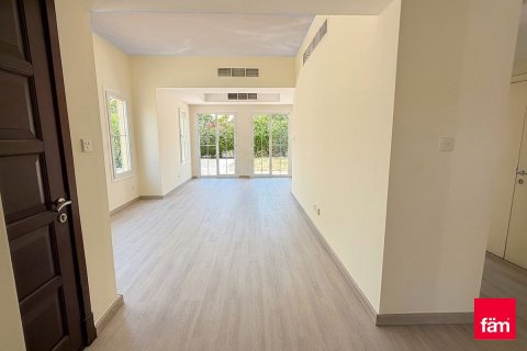 טאונהאוס להשכרה ב Dubai, איחוד האמירויות 3 חדרי שינה, 375.7 מ"ר, מספר 732859 - תמונה 3