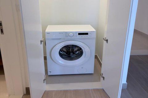 Apartmen di Town Square, Dubai, UAE 2 bilik tidur, 104 meter persegi № 738704 - foto 5