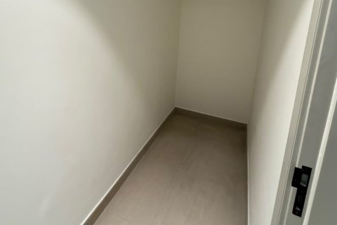 Villa para arrendamento em Mudon, Dubai, EAU 3 quartos, 177 m2 № 738705 - foto 2