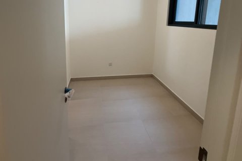 Villa para arrendamento em Mudon, Dubai, EAU 3 quartos, 177 m2 № 738705 - foto 9