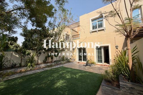 Radhus uthyres i Arabian Ranches 2, Dubai, UAE 2 sovrum, 173.17955327 kvm Nr. 766537 - fotografi 8