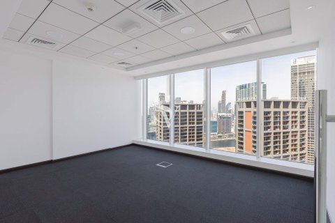 Business Bay、Dubai、UAE にあるオフィスの賃貸物件 156 m2、No713186 - 写真 12