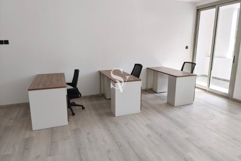 Business Bay, Dubai, UAE의 임대용 사무실 108제곱미터 번호 713189 - 사진 15
