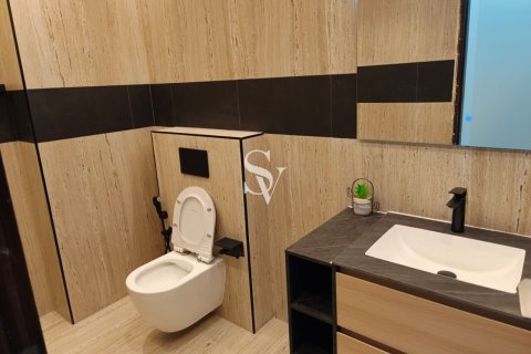 Business Bay, Dubai, UAE의 임대용 사무실 108제곱미터 번호 713189 - 사진 14
