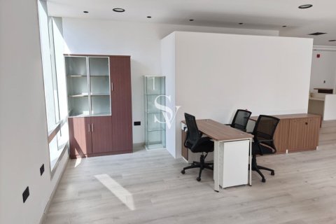 Business Bay, Dubai, UAE의 임대용 사무실 108제곱미터 번호 713189 - 사진 10