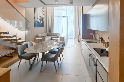 Lägenhet till försäljning i Business Bay, Dubai, UAE 1 sovrum, 100 kvm Nr. 664292 - fotografi 4