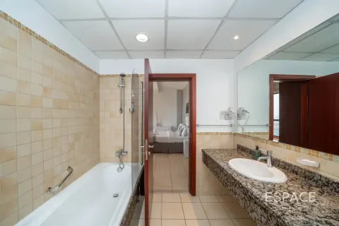 Apartman u Jumeirah Beach Residence, Dubai, UAE 2 spavaćih soba, 118 m2 Br. 738248 - fotografija 16