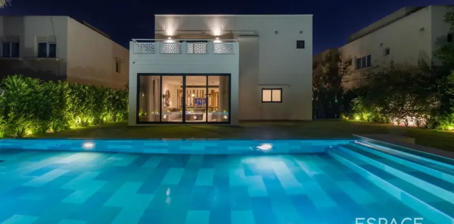 Vila u Meadows, Dubai, UAE 375 m2, 5 spavaćih soba Br. 738265