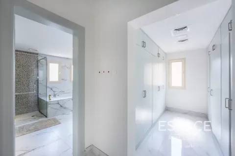 Villa zur Miete in Meadows, Dubai, VAE 5 Schlafzimmer, 489 m2 Nr. 738262 - Foto 12