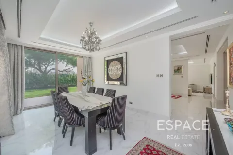 Villa zur Miete in Meadows, Dubai, VAE 5 Schlafzimmer, 489 m2 Nr. 738262 - Foto 6