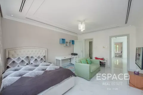 Villa zur Miete in Meadows, Dubai, VAE 5 Schlafzimmer, 489 m2 Nr. 738262 - Foto 9