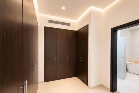 Villa te huur in DAMAC Hills (Akoya by DAMAC), Dubai, VAE 5 slaapkamers, 640 vr.m., nr 728701 - foto 8