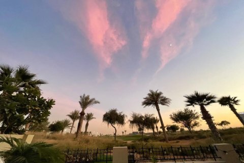 Villa te huur in DAMAC Hills (Akoya by DAMAC), Dubai, VAE 5 slaapkamers, 640 vr.m., nr 728701 - foto 12