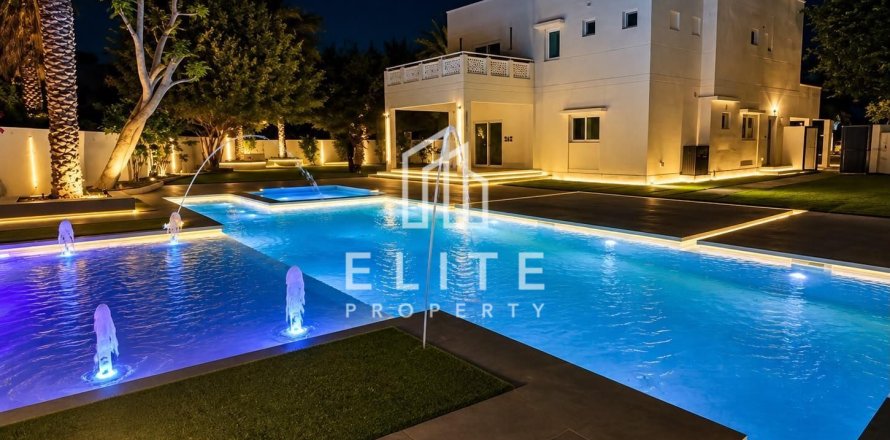 Villa asukohaga Meadows, Dubai, AÜE: 4 magamistoaga, 1221 m² Nr 754661