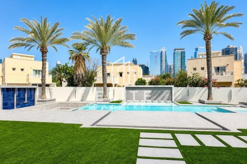 Müüa villa asukohaga Meadows, Dubai, AÜE: 4 magamistoaga, 1221 m² Nr 754661 - pilt 5