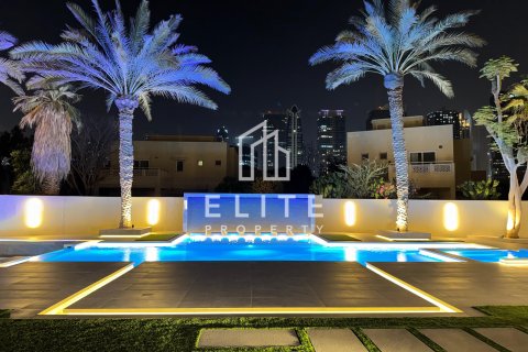 Müüa villa asukohaga Meadows, Dubai, AÜE: 4 magamistoaga, 1221 m² Nr 754661 - pilt 22
