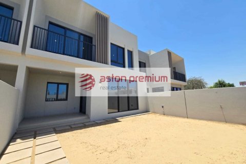 Shtëpi në qytet në Jebel Ali, Dubai, Emiratet e Bashkuara Arabe 4 dhoma gjumi, 252 m2. № 753859