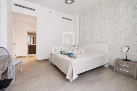 Apartment in Jumeirah, Dubai, UAE 2 bedrooms, 120.03 sq.m. № 761975 - photo 7