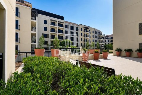 Apartment in Jumeirah, Dubai, UAE 2 bedrooms, 120.03 sq.m. № 761975 - photo 18
