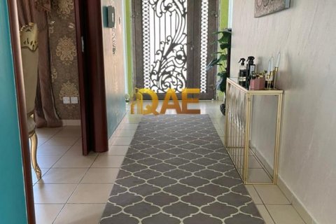 ویلا برای فروش در  Dubai، امارات متحده عربی  4 خوابه ، 929 متر مربع ، شماره 237858 - تصویر 4