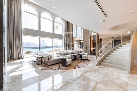 Penthouse til salg i Palm Jumeirah, Dubai, UAE 1219.45 kvm № 765051 - foto 2