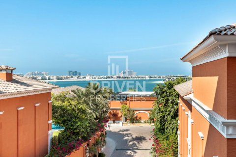 Penthouse til salg i Palm Jumeirah, Dubai, UAE 1219.45 kvm № 765051 - foto 15