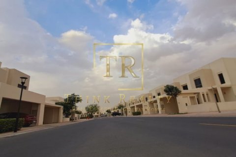Таунхаус в Town Square, Дубай, ОАЕ 4 спальні, 211м2 № 372276