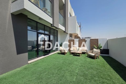 خانه شهری در Dubai ، امارات متحده عربی 2 خوابه ، 106 متر مربع.  شماره 714642