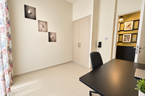 Villetta a schiera in vendita a Dubai, EAU 3 camere da letto, 166 mq. № 766151 - foto 15