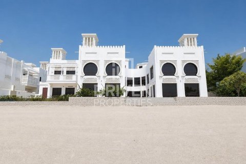 Villa til salgs i Palm Jumeirah, Dubai, Emiratene 5 soverom, 1261.53 kvm Nr. 761660 - Foto 27