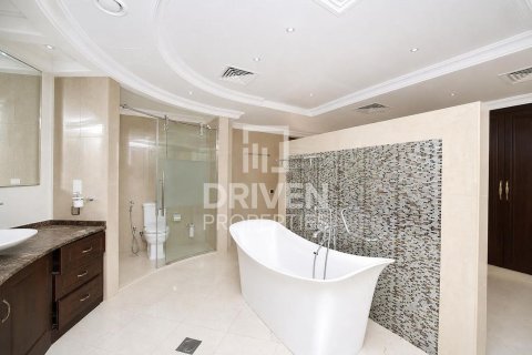 Villa til salgs i Palm Jumeirah, Dubai, Emiratene 5 soverom, 1261.53 kvm Nr. 761660 - Foto 23