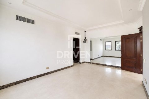 Villa til salgs i Palm Jumeirah, Dubai, Emiratene 5 soverom, 1261.53 kvm Nr. 761660 - Foto 3