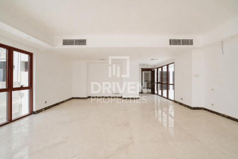 Palm Jumeirah, Dubai, संयुक्त अरब अमीरात में विला, 5 बेडरूम, 1261.53 वर्ग मीटर, संख्या 761658 - फ़ोटो 10