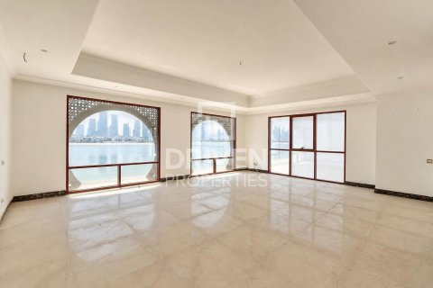 Palm Jumeirah, Dubai, संयुक्त अरब अमीरात में विला, 5 बेडरूम, 1261.53 वर्ग मीटर, संख्या 761658 - फ़ोटो 19