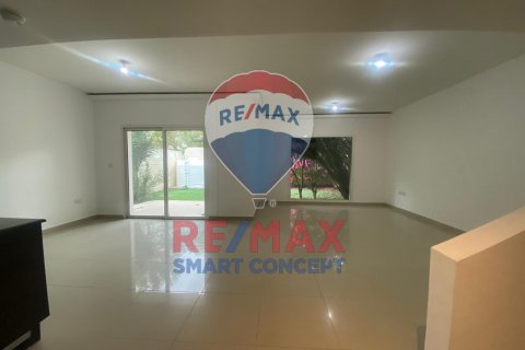 Villa uthyres i Al Reef, Abu Dhabi, UAE 4 sovrum, 265.5 kvm Nr. 458000 - fotografi 4