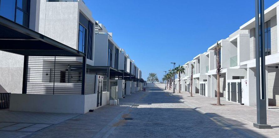 阿联酋 Ras Al Khaimah 别墅  4 卧, 257 平方米 , 编号 735115