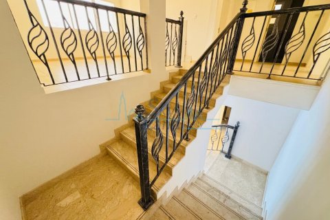 Villa til leie i Umm Suqeim, Dubai, Emiratene 4 soverom, 372 kvm Nr. 634136 - Foto 6