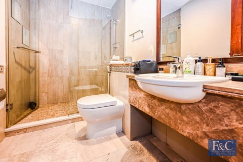 Apartman u Palm Jumeirah, Dubai, UAE 3 spavaćih soba, 215 m2 Br. 704240 - fotografija 17