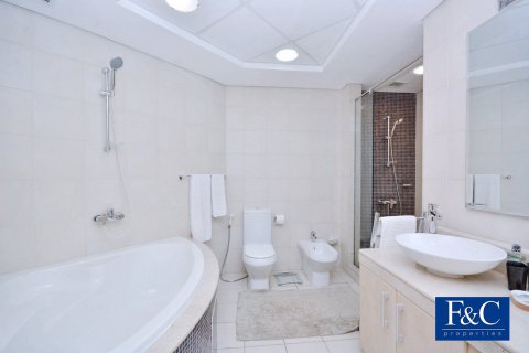 Apartman u gradu Palm Jumeirah, Dubai, UAE 3 spavaće sobe, 200 m2 Br. 704242 - Slika 18
