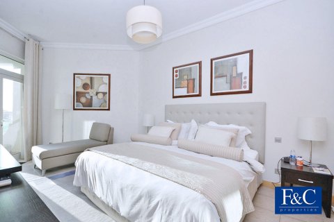 Apartman u gradu Palm Jumeirah, Dubai, UAE 3 spavaće sobe, 200 m2 Br. 704242 - Slika 15