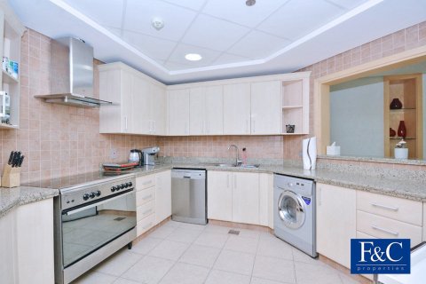 Apartman u gradu Palm Jumeirah, Dubai, UAE 3 spavaće sobe, 200 m2 Br. 704242 - Slika 6