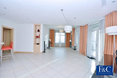 Apartman u gradu Palm Jumeirah, Dubai, UAE 3 spavaće sobe, 200 m2 Br. 704242 - Slika 2