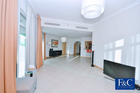 Apartman u gradu Palm Jumeirah, Dubai, UAE 3 spavaće sobe, 200 m2 Br. 704242 - Slika 5