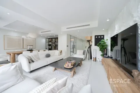 Townhouse in Al Furjan, Dubai, UAE 3 bedrooms, 262 sq.m. № 737963 - photo 2
